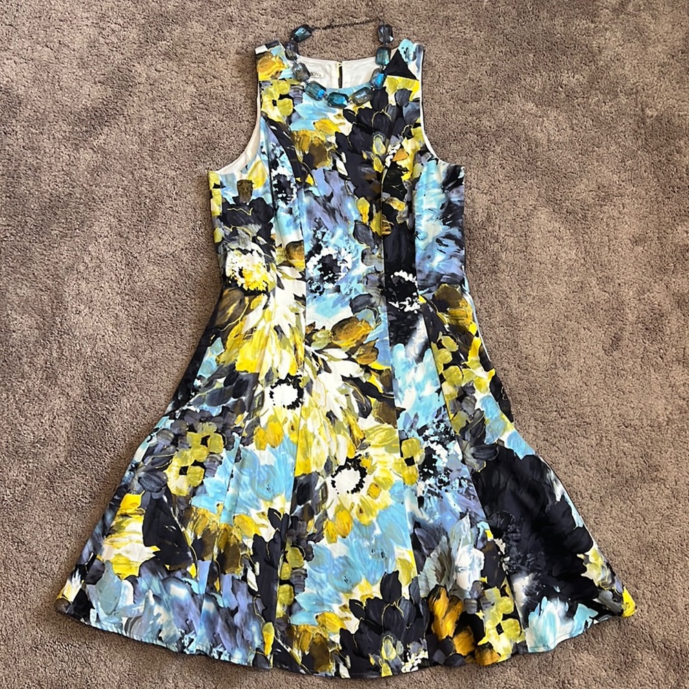 MAGGIE LONDON • Tea Dress w/ Pockets